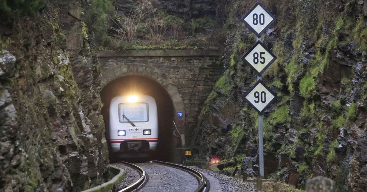 liña ferroviaria Ourense Monforte Lugo