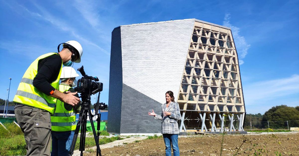 alcaldesa Lugo Lara Méndez parcela edificio Impulso Verde