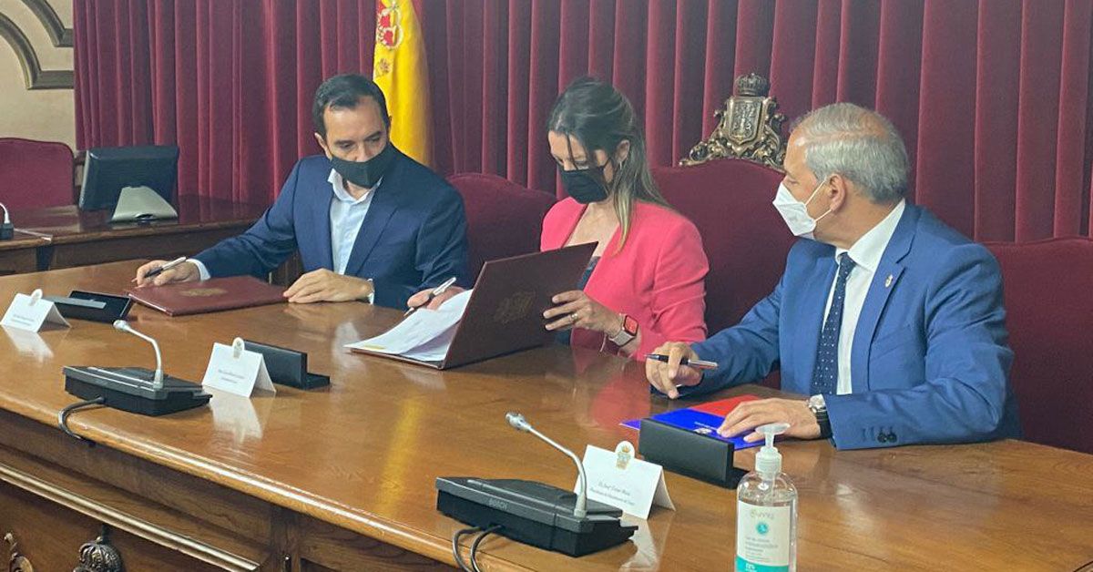 sinatura convenio Ministerio Deputacion Concello construción rotonda NVI