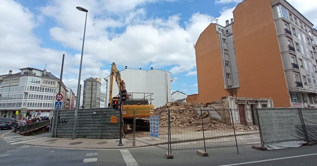 Demolicion derrubo esquina San Roque   Lugo (5)