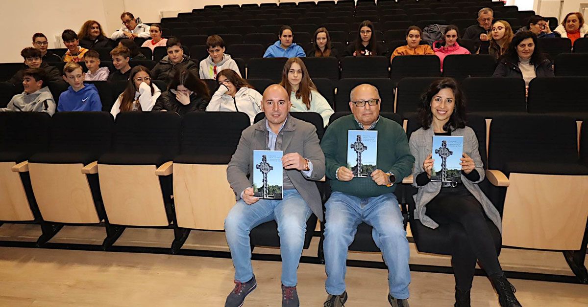 PRESENTACION LIBRO CRUCEIROS FERNANDO ARRIBAS