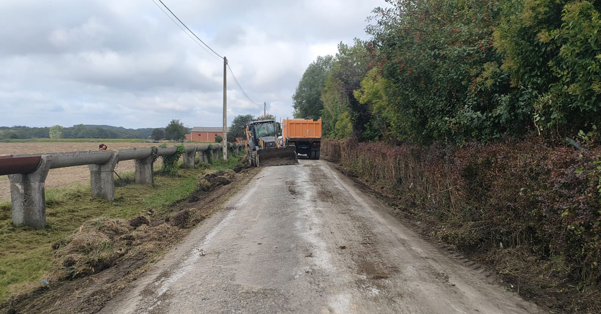 obras vias rural castro de rei 2