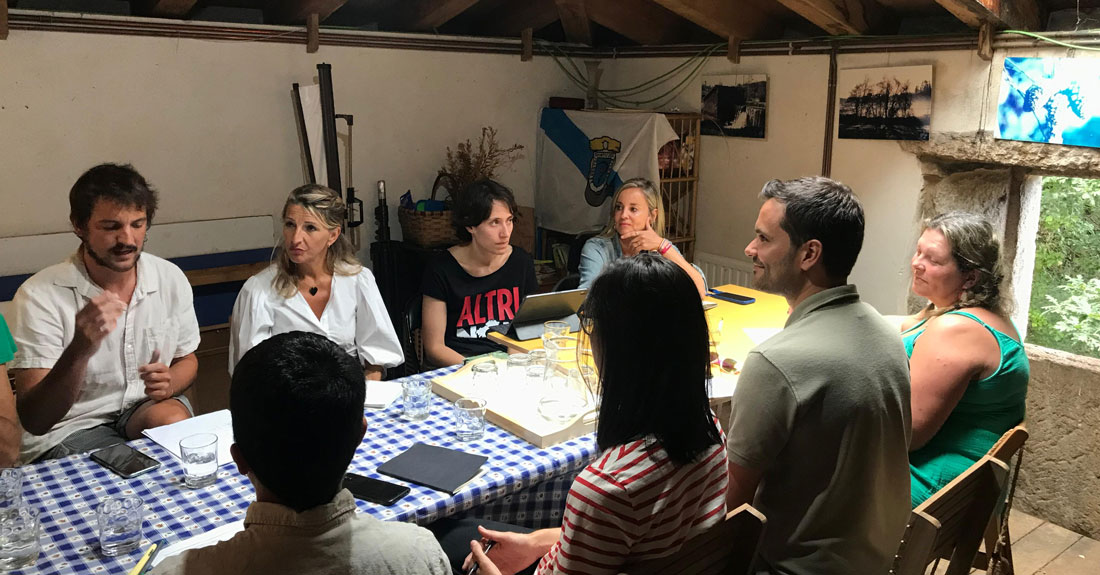 ullloa-viva-reunión-yolanda-díaz-