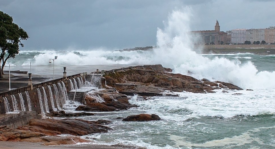 Imaxe dun temporal na Coruña