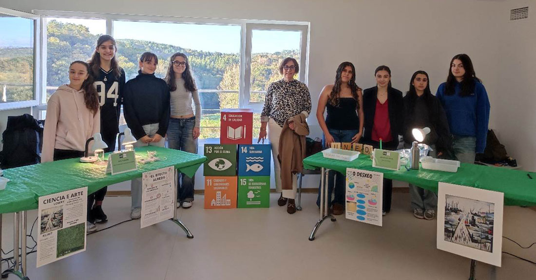 Feira-científica-na-UNED-alumnado-Lugo