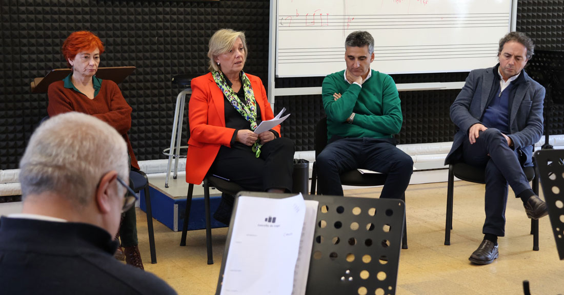 alcaldesa-de-Lugo-con-Banda-Municipal-de-Música-Escola-Municipal-de-Música