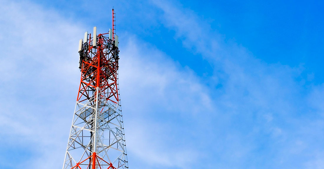 torre-telecomunicacion-mobil-antena