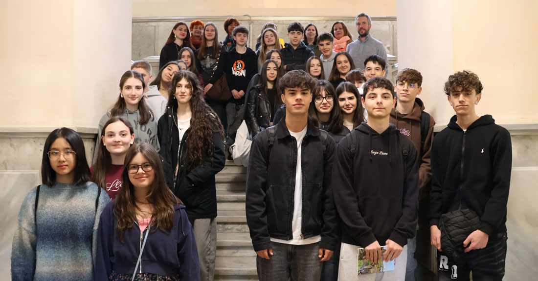 estudantes-de-Lugo,-Italia,-en-Lugo