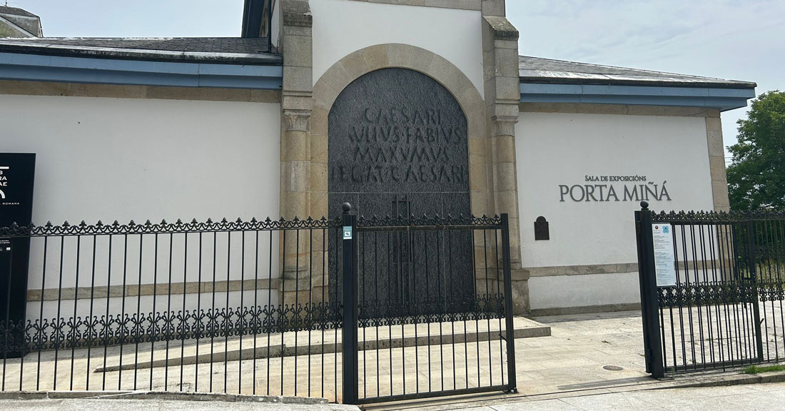 Sala-de-exposicións-Porta-Miñá-Lugo
