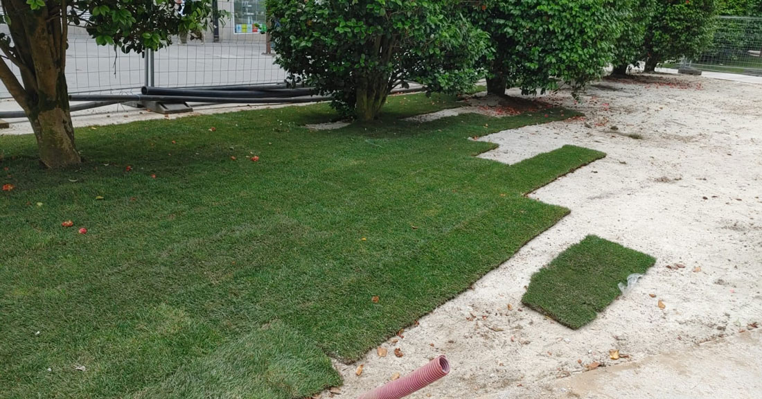 céspede-artificial-Santo-Domingo-centro-de-Lugo-obras-Esquerda-Unida
