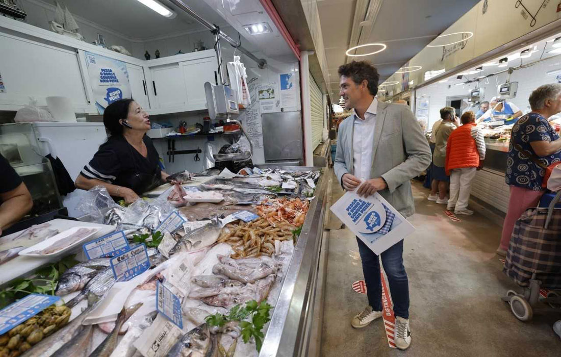 bono-peixe-arias-praza-de-abastos