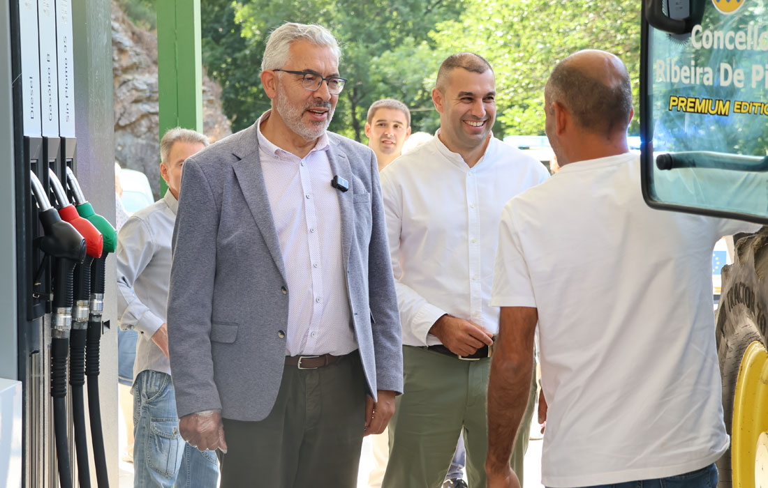 gasolineira-ribeira-de-piquin-inauguracion