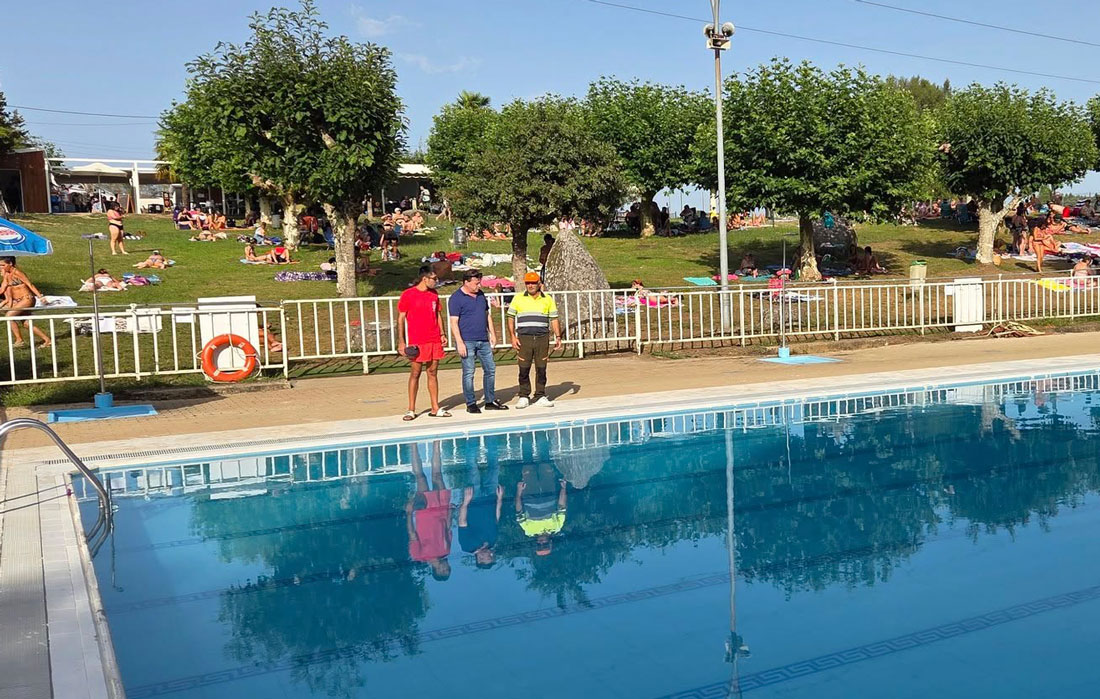 piscina-Monterroso-pechada