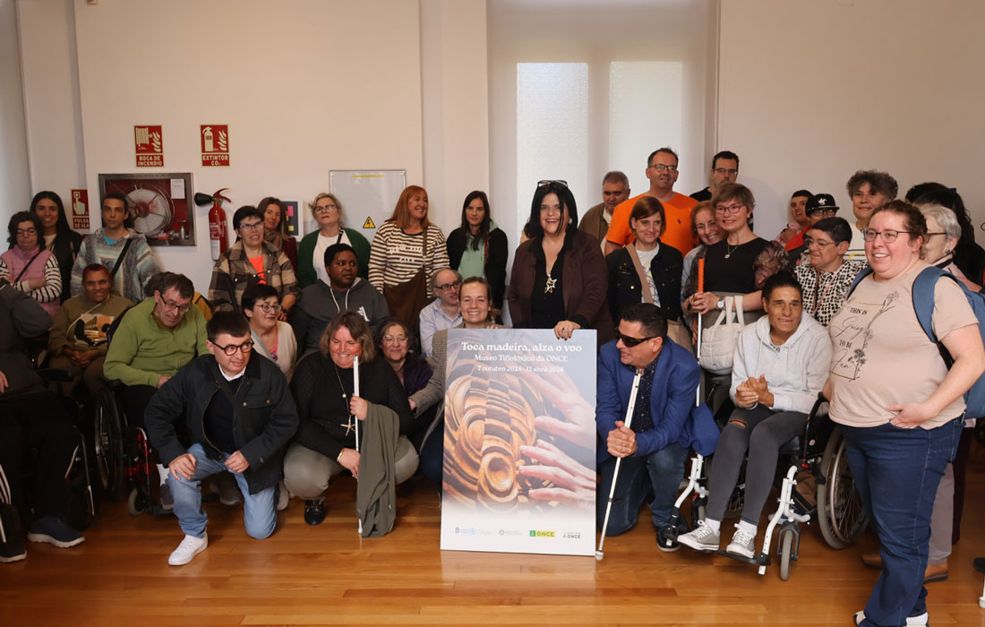 Toca-madeira-alza-o-voo-Museo-Lugo-ONCE