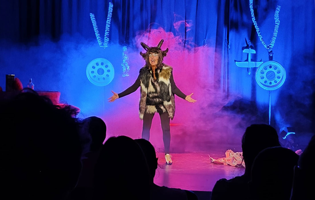 Abra-da-Cabra-Lila-Teatro