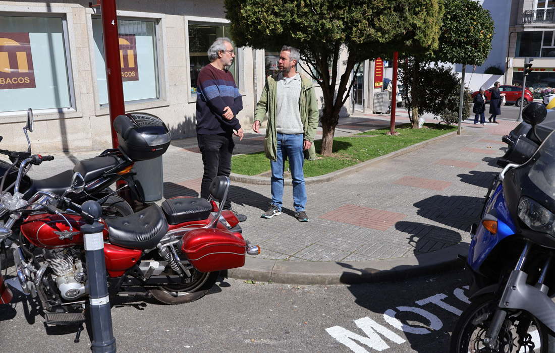 estacionamento-motos-lugo