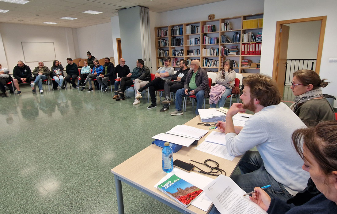 reunión-Bustos-con-asociacións-de-Arde-Lucus