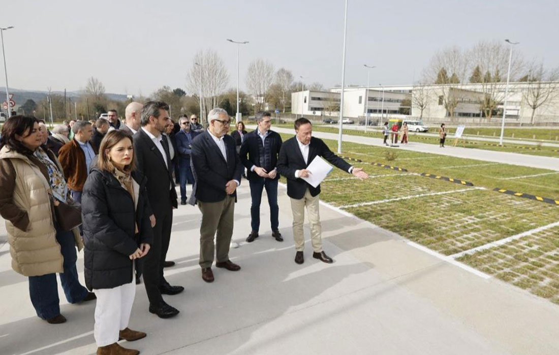 Aparcadoiro-Disuasorio-Avenida-Breogan-Lugo-institucions