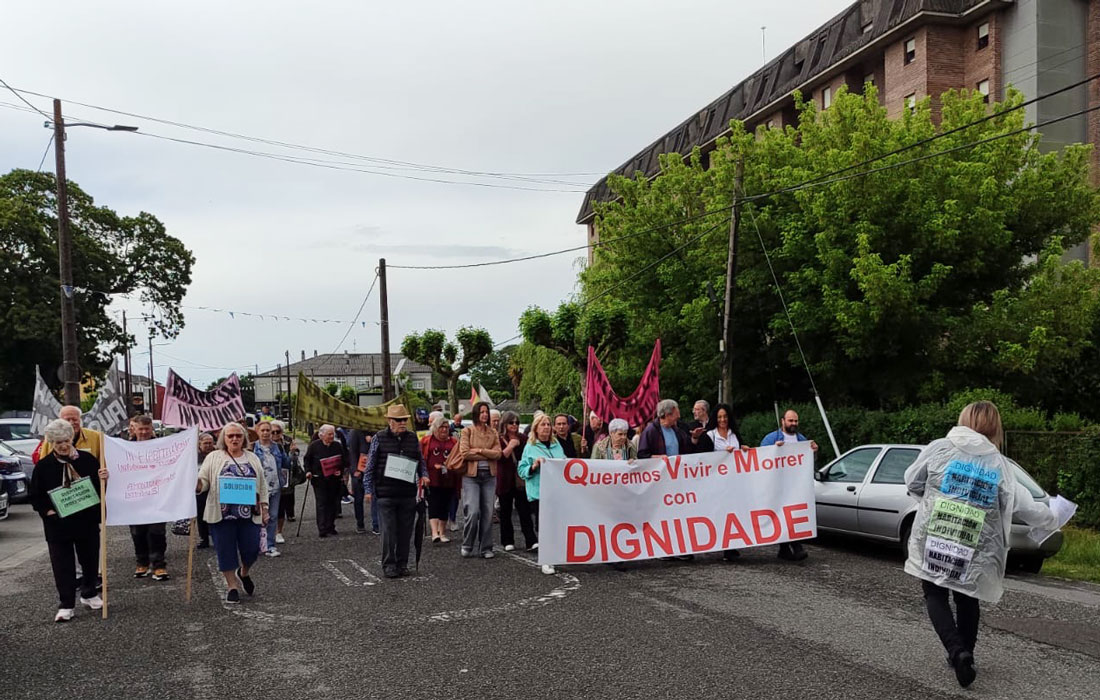 manifestación-usuarios-residencia-As-Gándaras