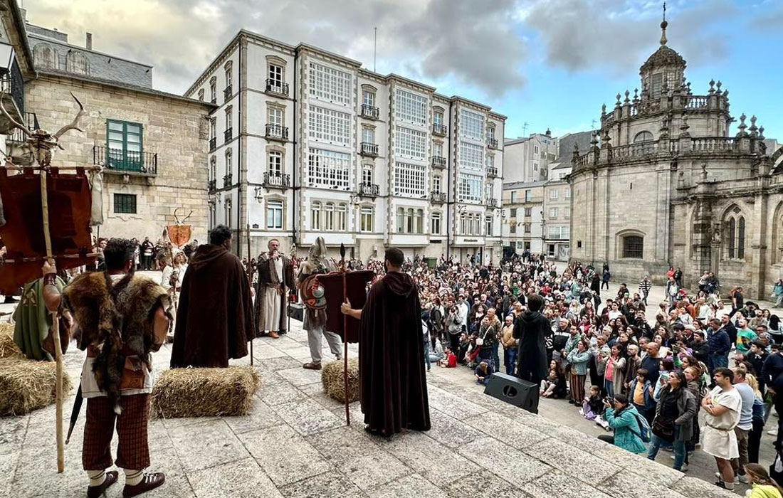 Asemblea-Arde-Lucus-Santa-María