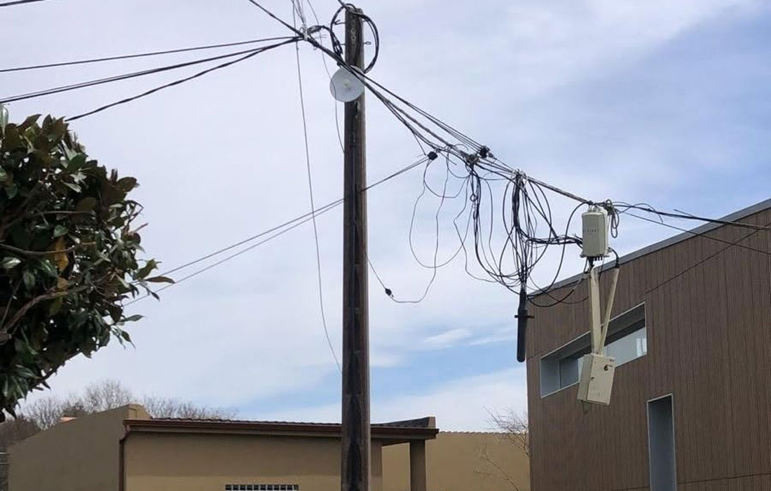 cables-colgantes-centro-de-Antas-de-Ulla