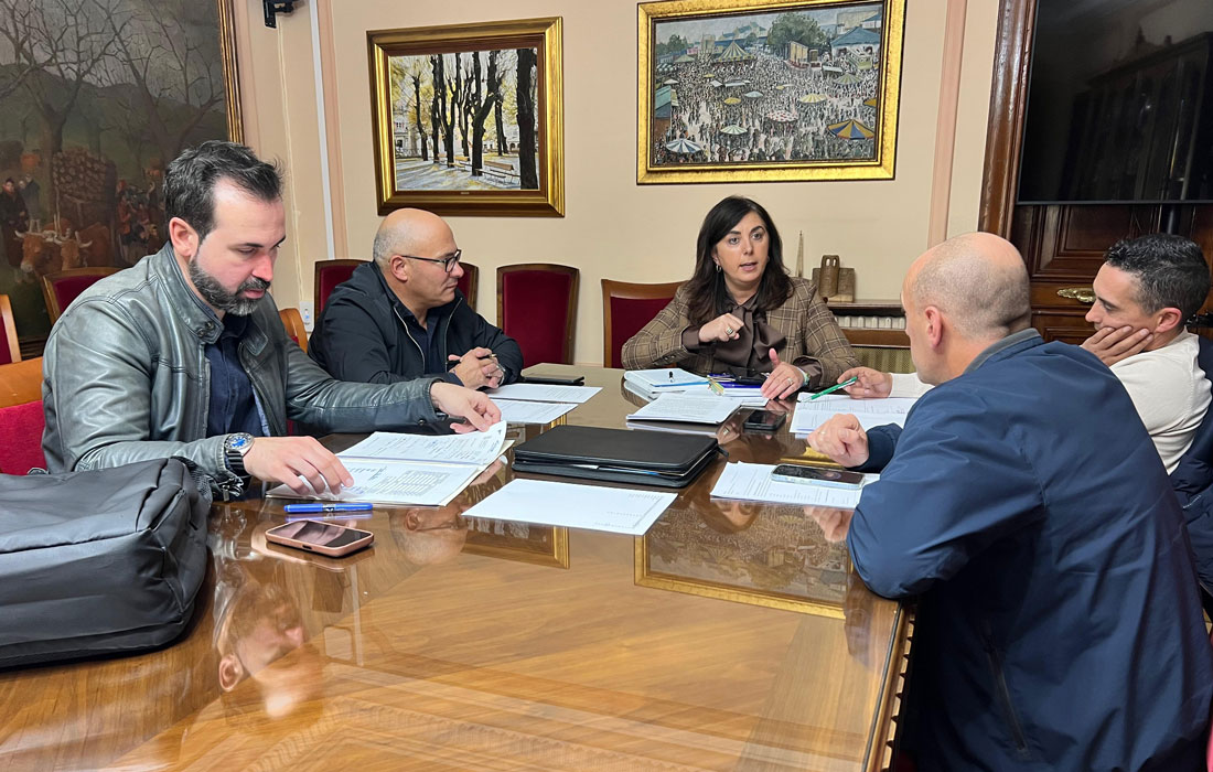 reunión-concello-de-lugo-e-taxi