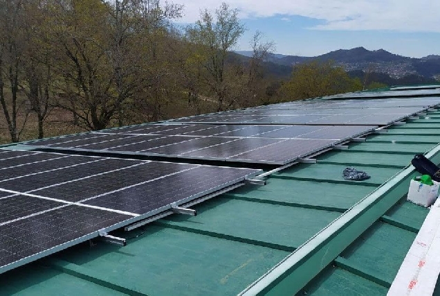 paneis solares explotacions agricolas gandeiras