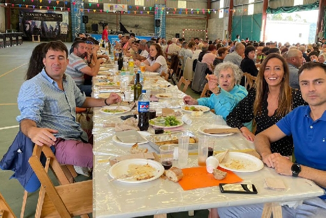 Comida de produtos da horta e ganderia do rural de Cubelas