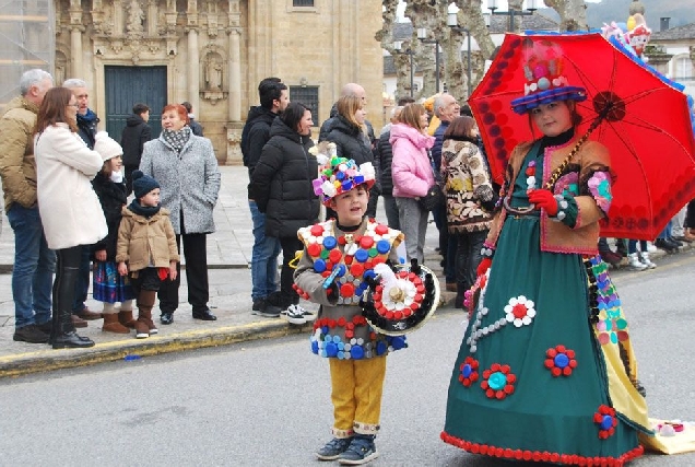 Entroido Domingo Pinata Lourenza 2023 4