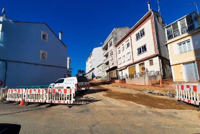 Foz Obras nas rúas Curros Enríquez e Irmandiños