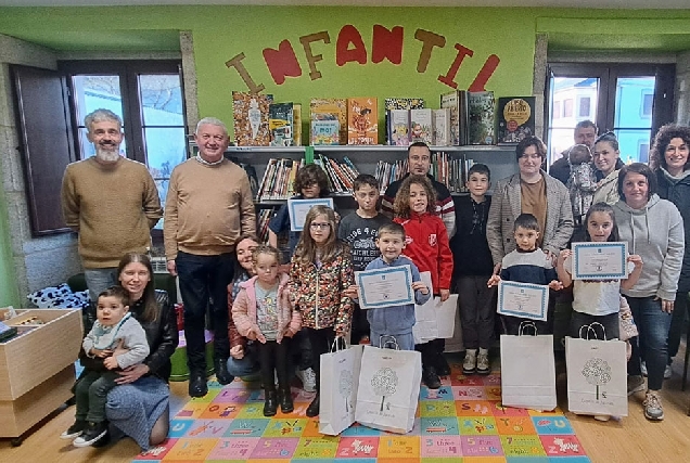 entrega premios certame poesia nadal biblitoeca