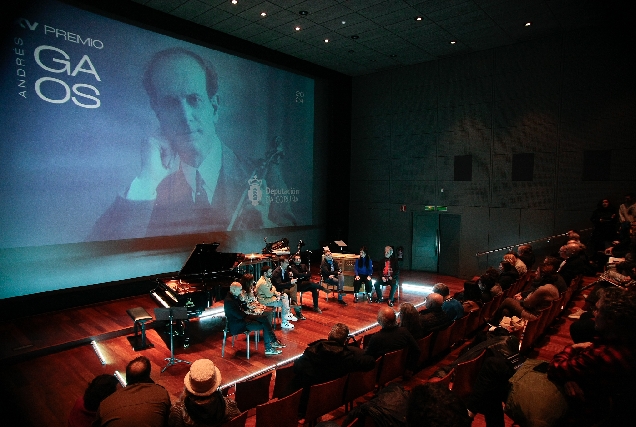 Encontro co público Premio Andrés Gaos_1