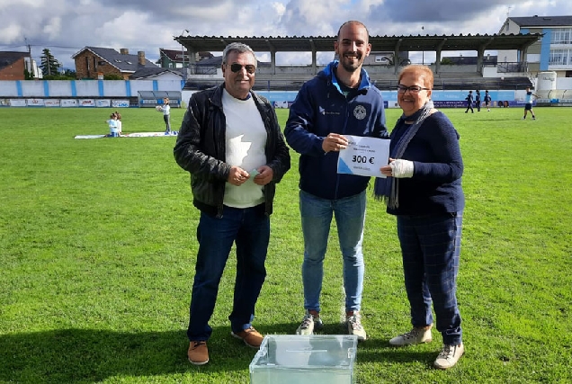 -entrega-premio-Ribadeo-FC