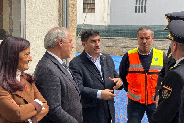 Pedro Blanco visita as obras da nova comisaría de Monforte