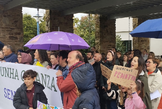 manifestación-centro-de-saúde-Outeiro,-Cospeito